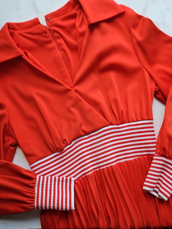 Dresses & Skirts - Vintage 70's Dress Red Long Sleeve Pleated Maci Skirt 14